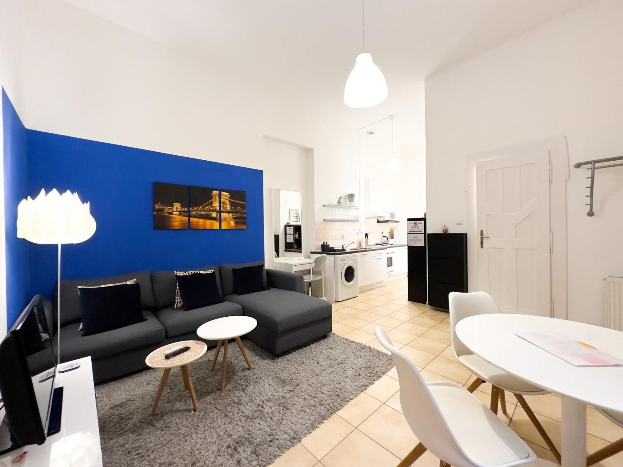 Charming 1br In - Skyline House Apartment